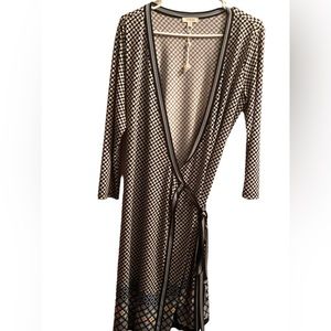 Max Studio Black and White Geometric Midi Dress